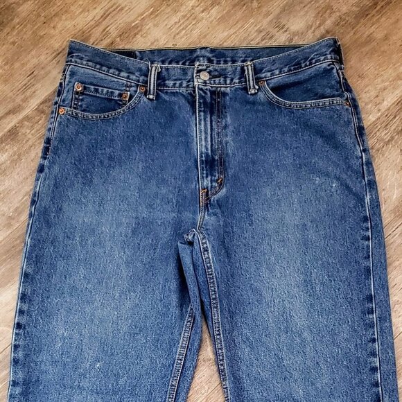 Levi's 550 Relaxed Fit Frayed Bottom Jeans 36/32 - Picture 6 of 9